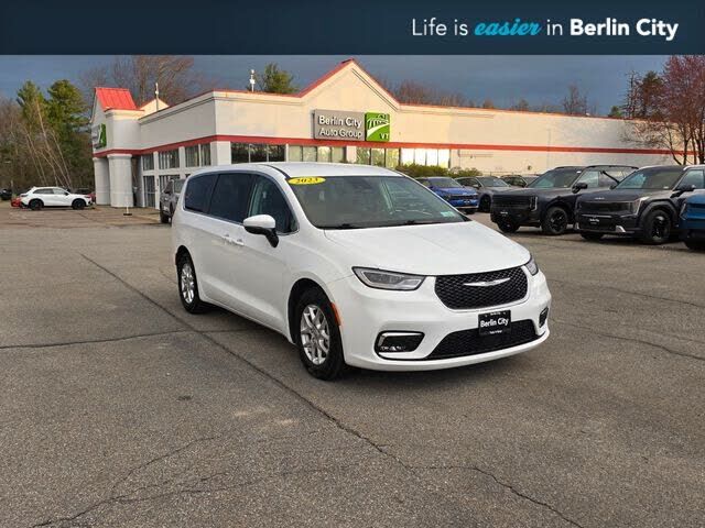 2023 CHRYSLER Pacifica