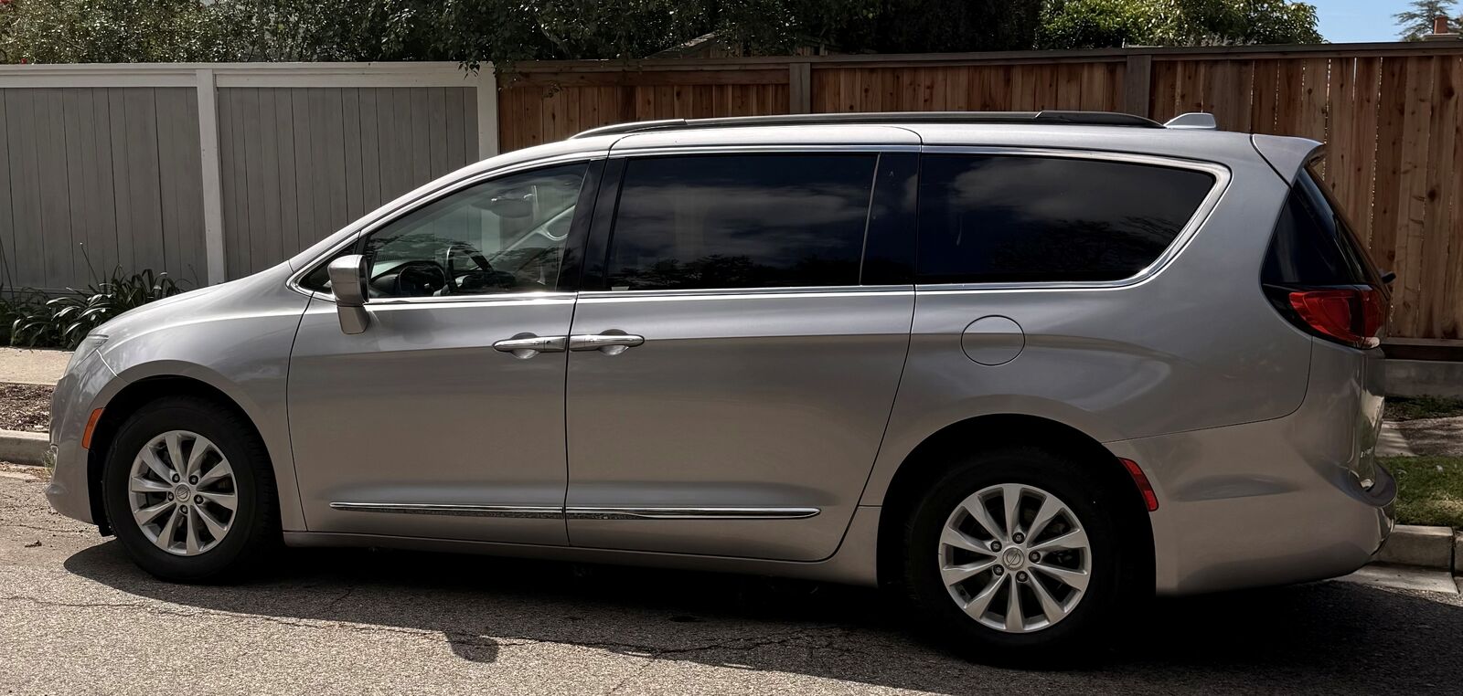 2017 CHRYSLER Pacifica