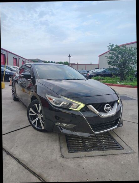 2017 NISSAN Maxima