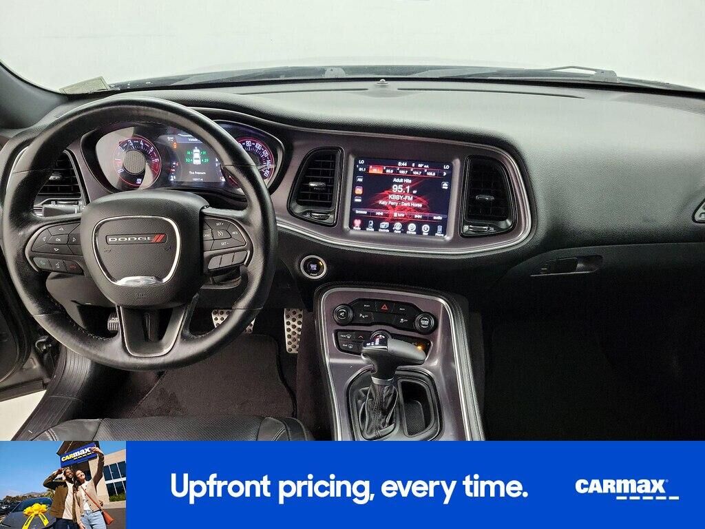 2016 DODGE Challenger