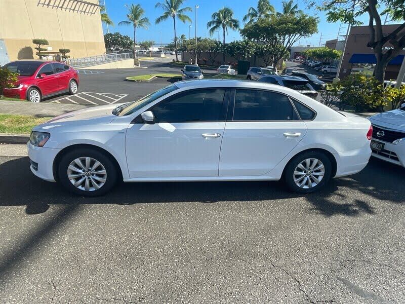 2014 VOLKSWAGEN Passat