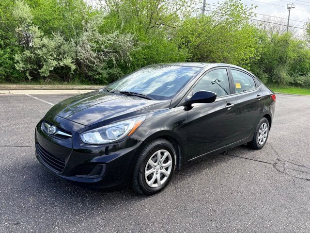 2014 HYUNDAI Accent