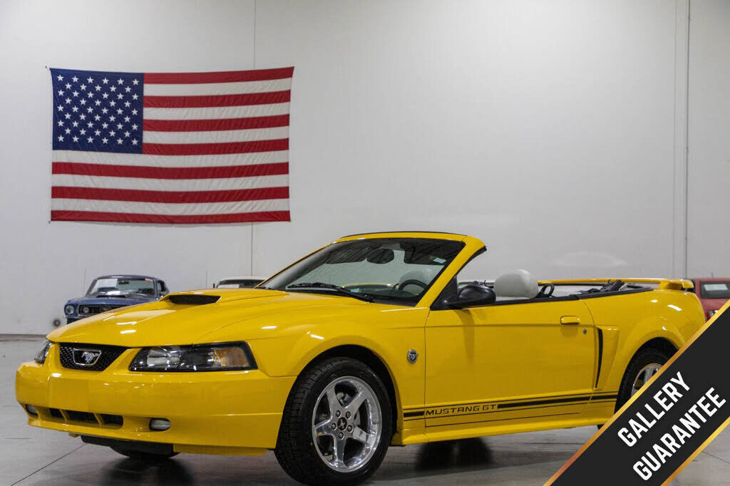 2004 FORD Mustang