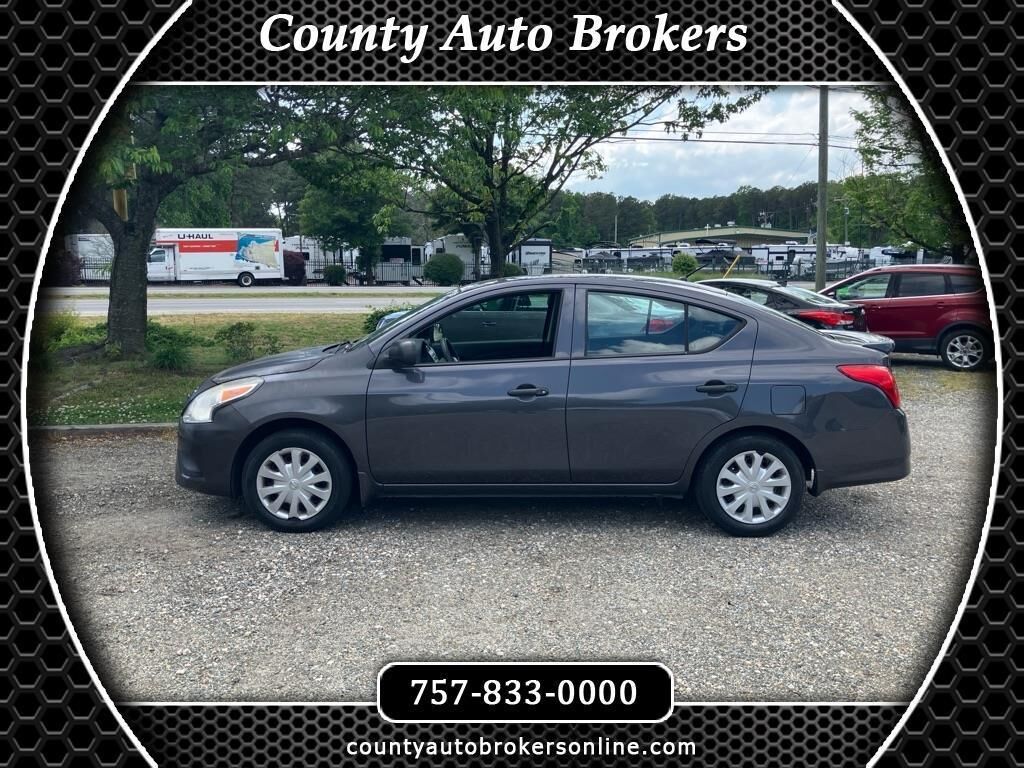 2015 NISSAN Versa