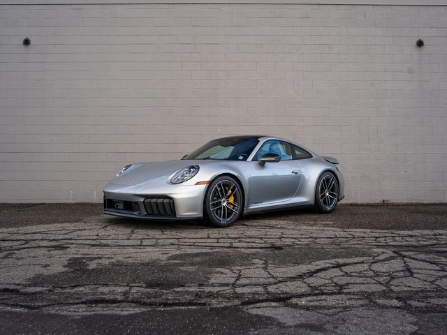 2025 PORSCHE 911