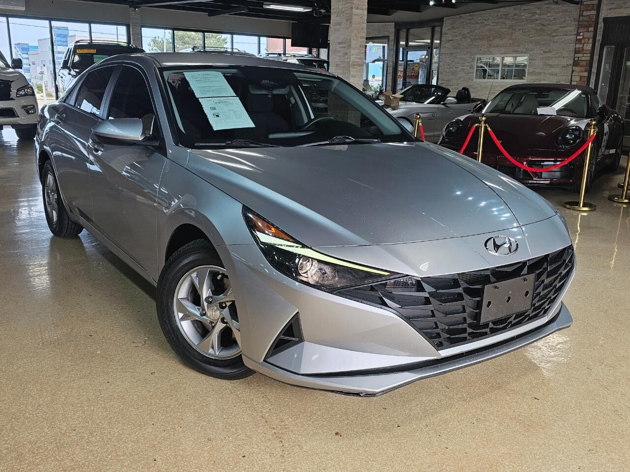 2021 HYUNDAI Elantra