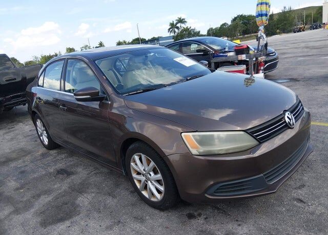 2014 VOLKSWAGEN Jetta