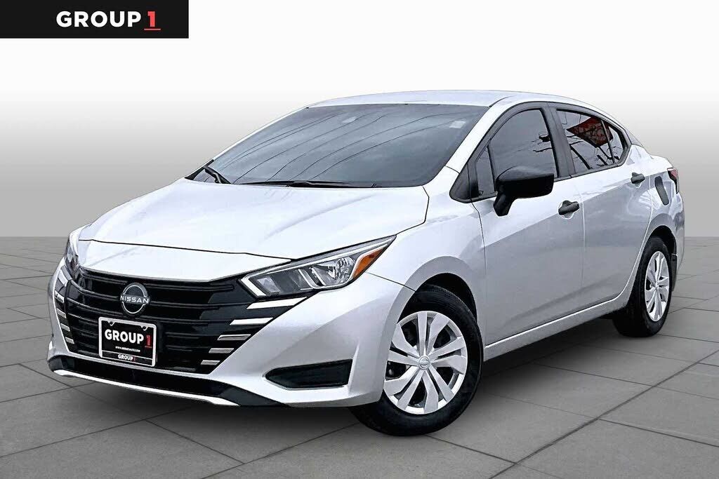 2024 NISSAN Versa