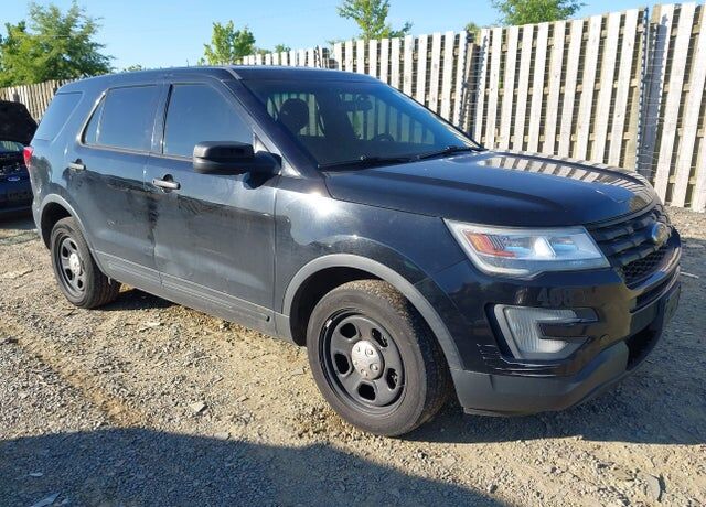 2017 FORD Explorer