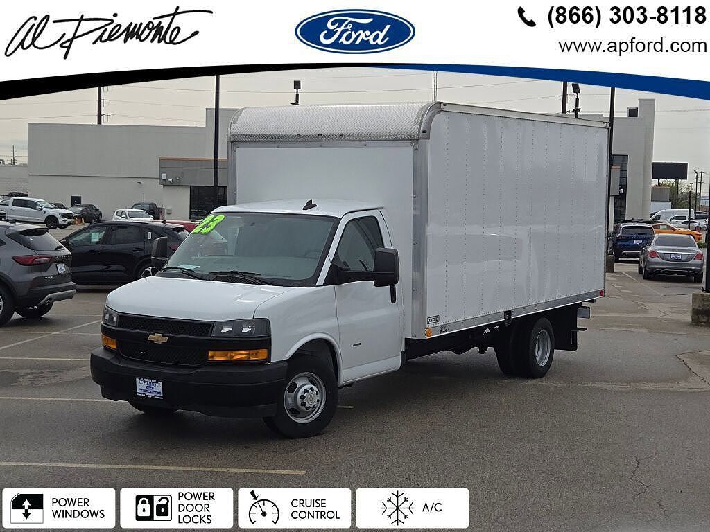 2023 CHEVROLET Express