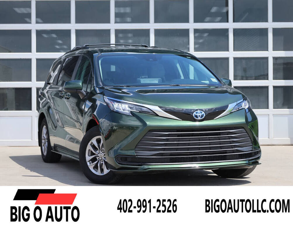 2023 TOYOTA Sienna