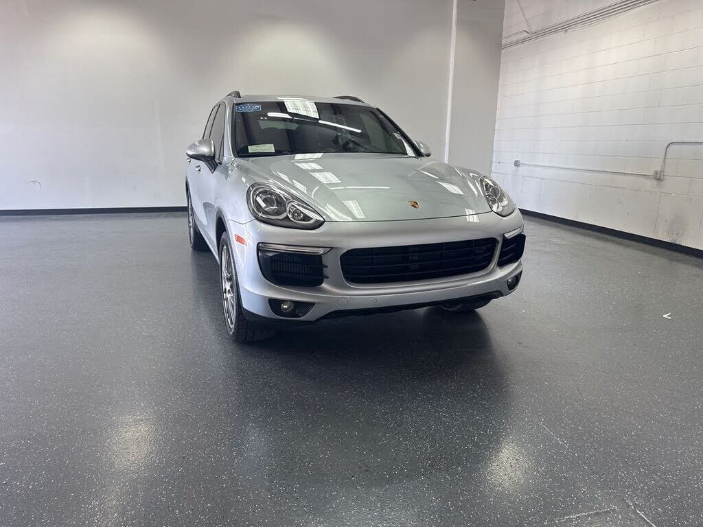 2016 PORSCHE Cayenne