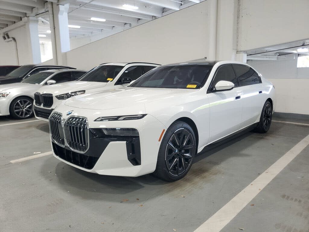 2023 BMW i7