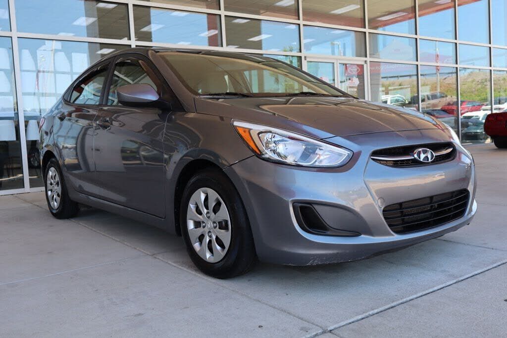 2017 HYUNDAI Accent