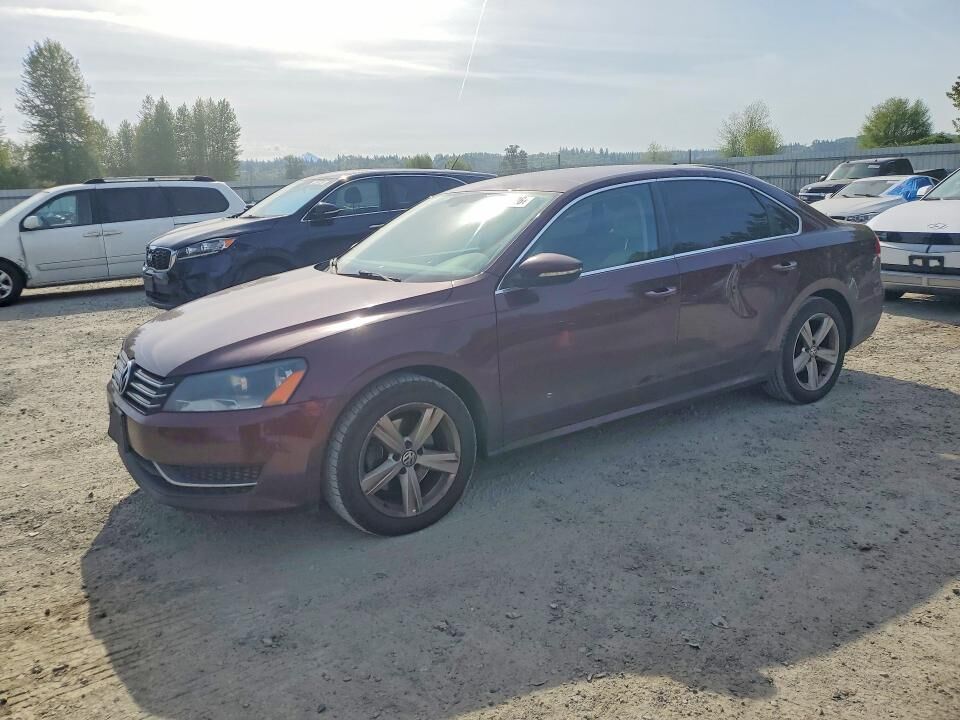2012 VOLKSWAGEN Passat
