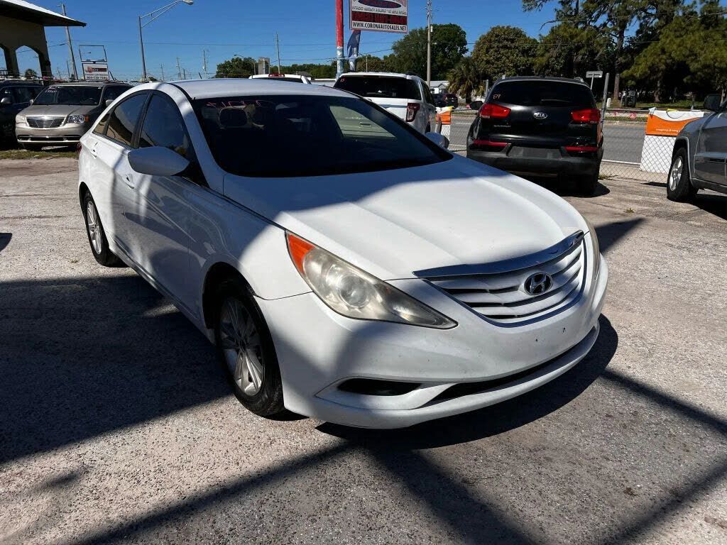 2011 HYUNDAI Sonata