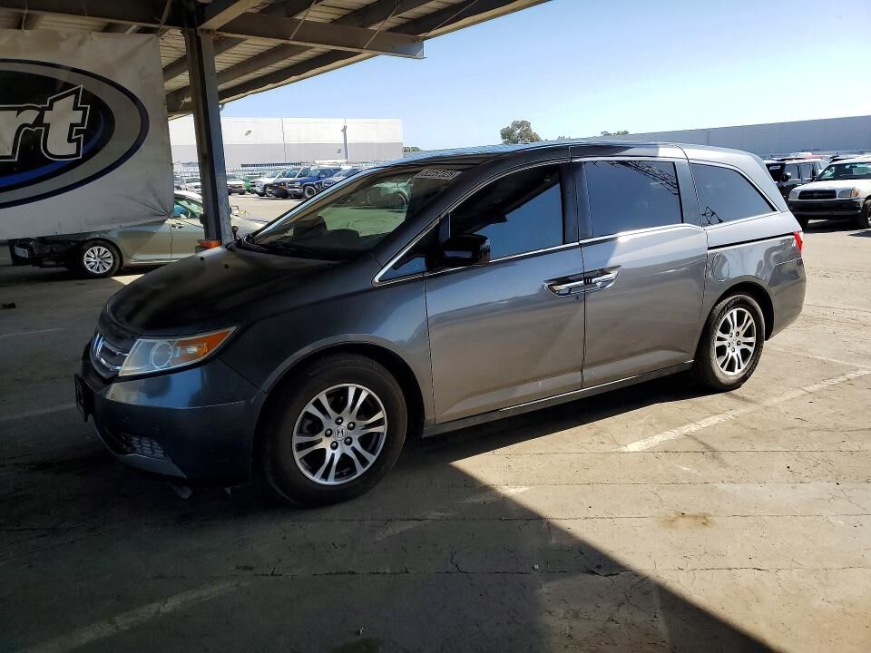 2013 HONDA Odyssey