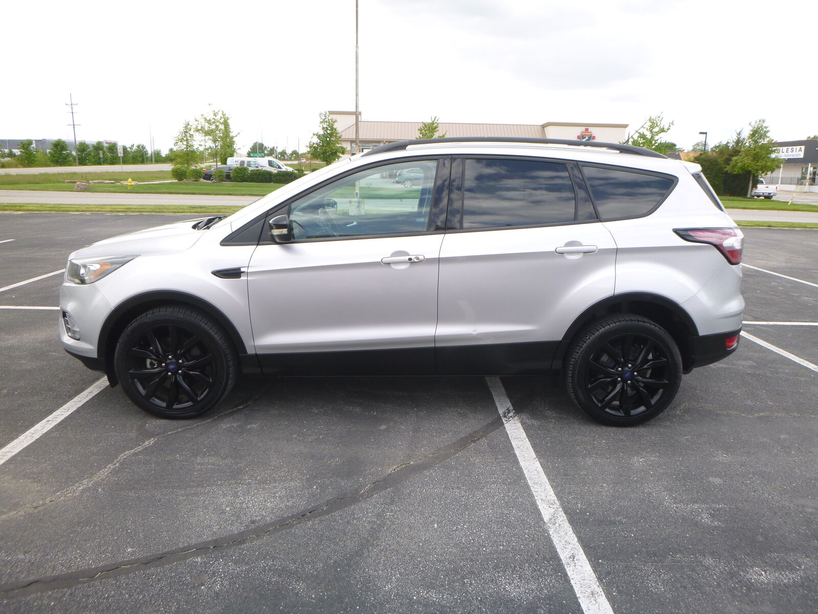 2017 FORD Escape