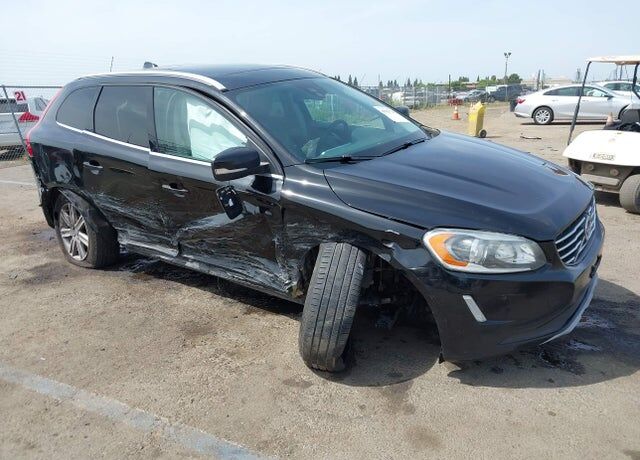 2017 VOLVO XC60