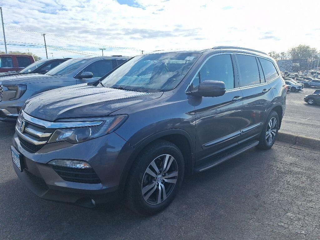 2016 HONDA Pilot