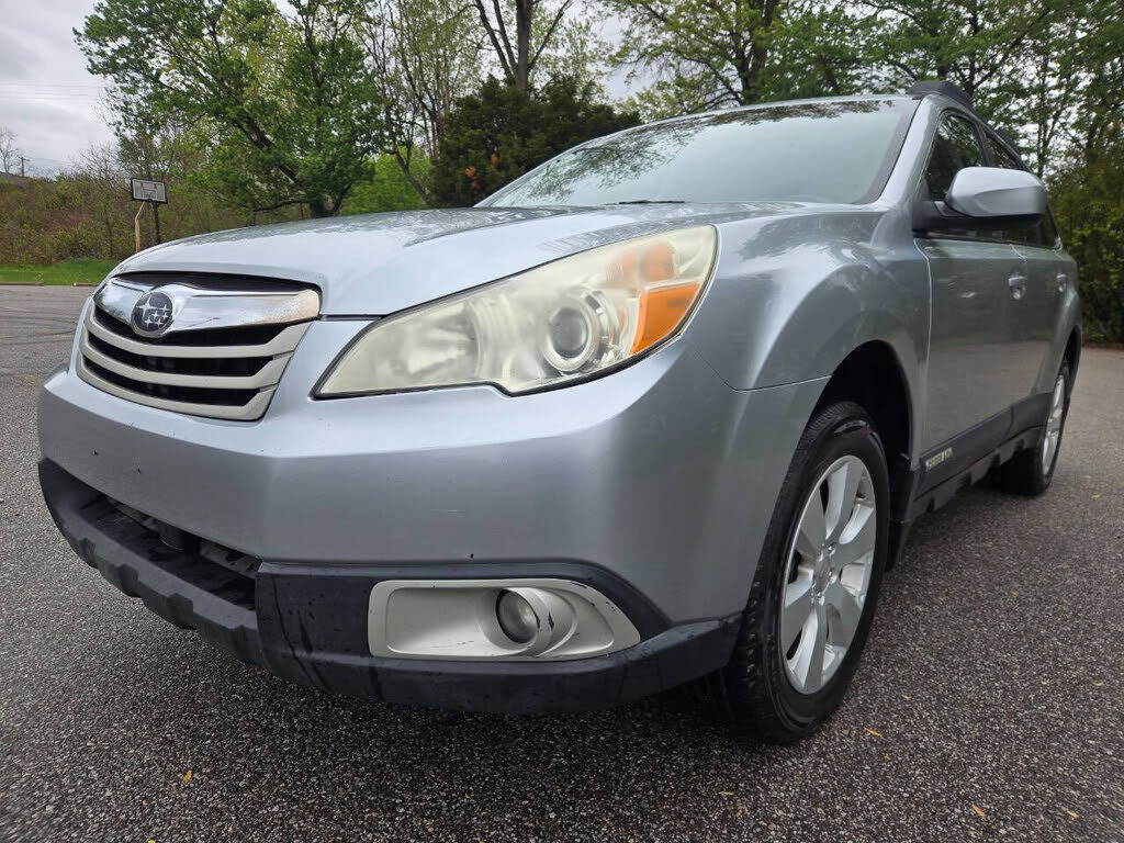 2012 SUBARU Outback
