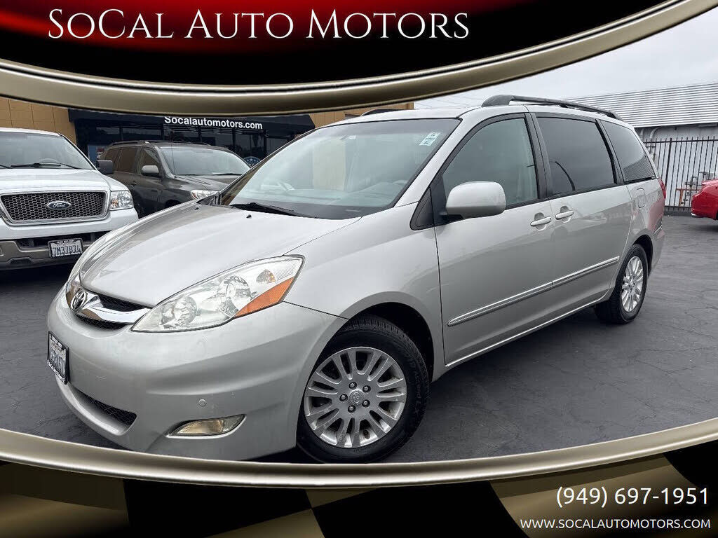 2009 TOYOTA Sienna