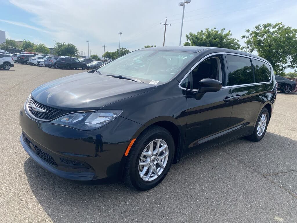 2022 CHRYSLER Pacifica