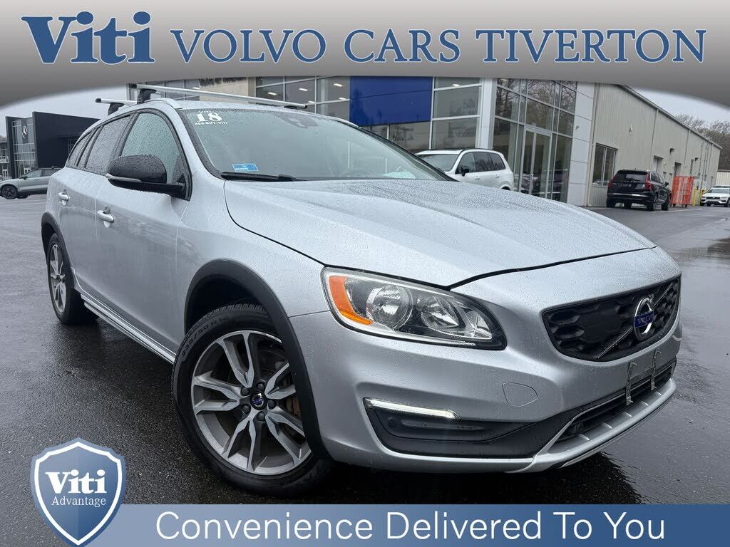 2018 VOLVO V60