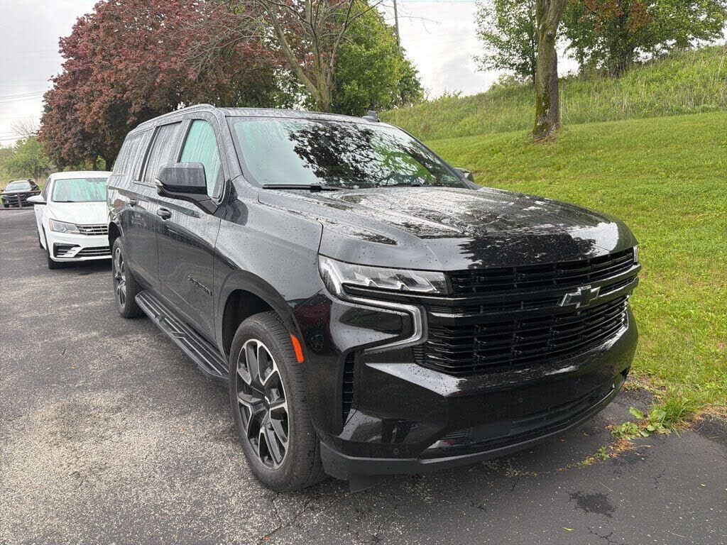 2023 CHEVROLET Suburban