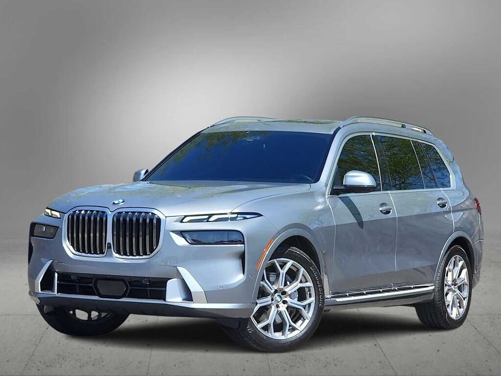 2023 BMW X7