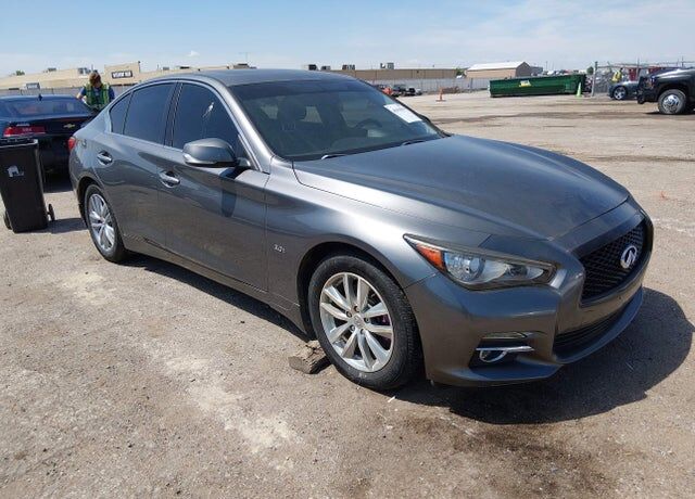 2016 INFINITI Q50