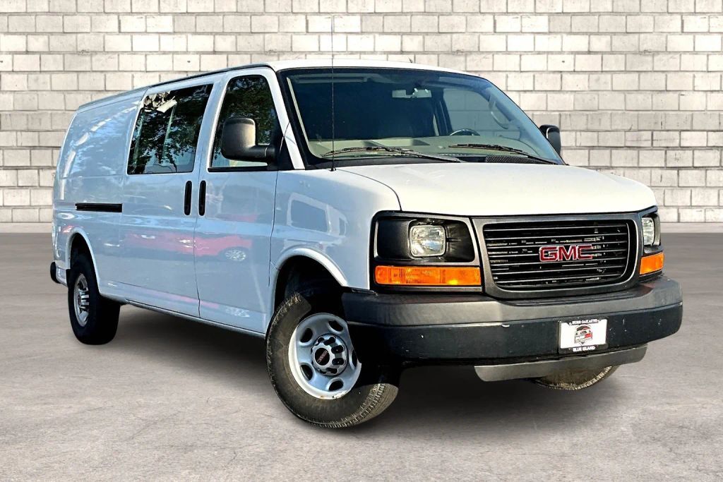 2016 GMC Savana