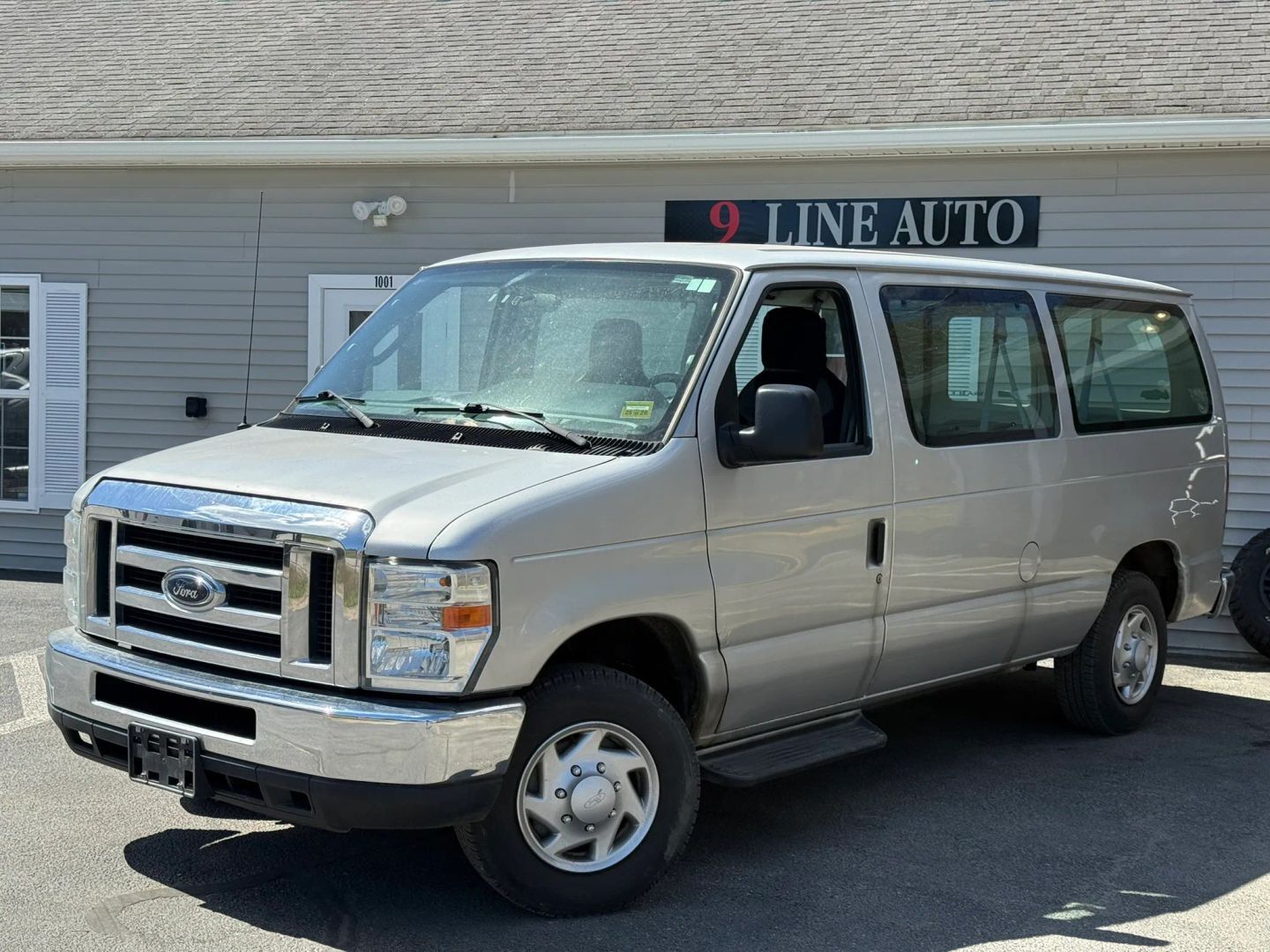 2012 FORD E-150