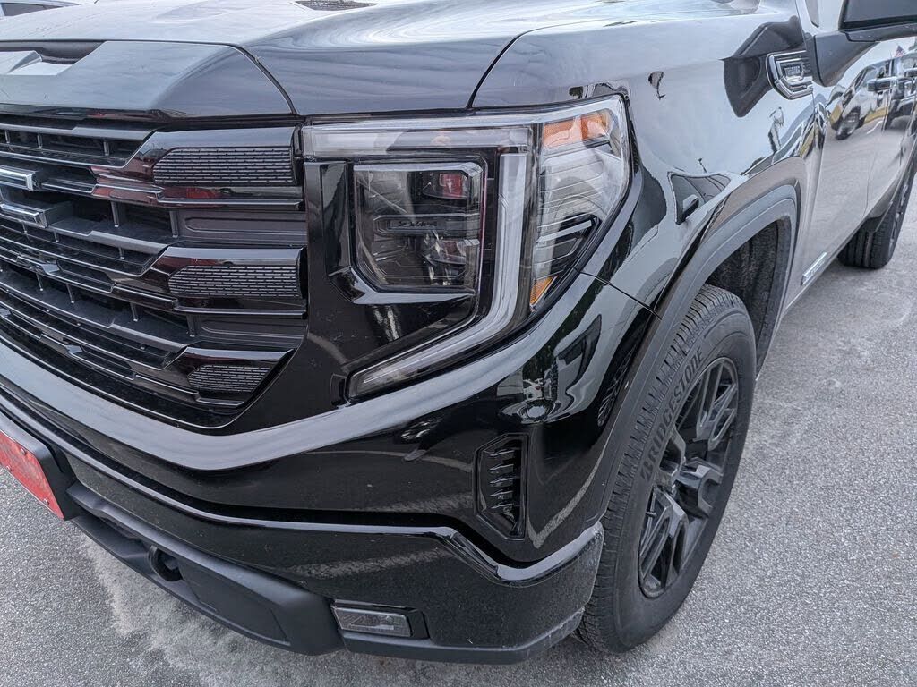 2024 GMC Sierra