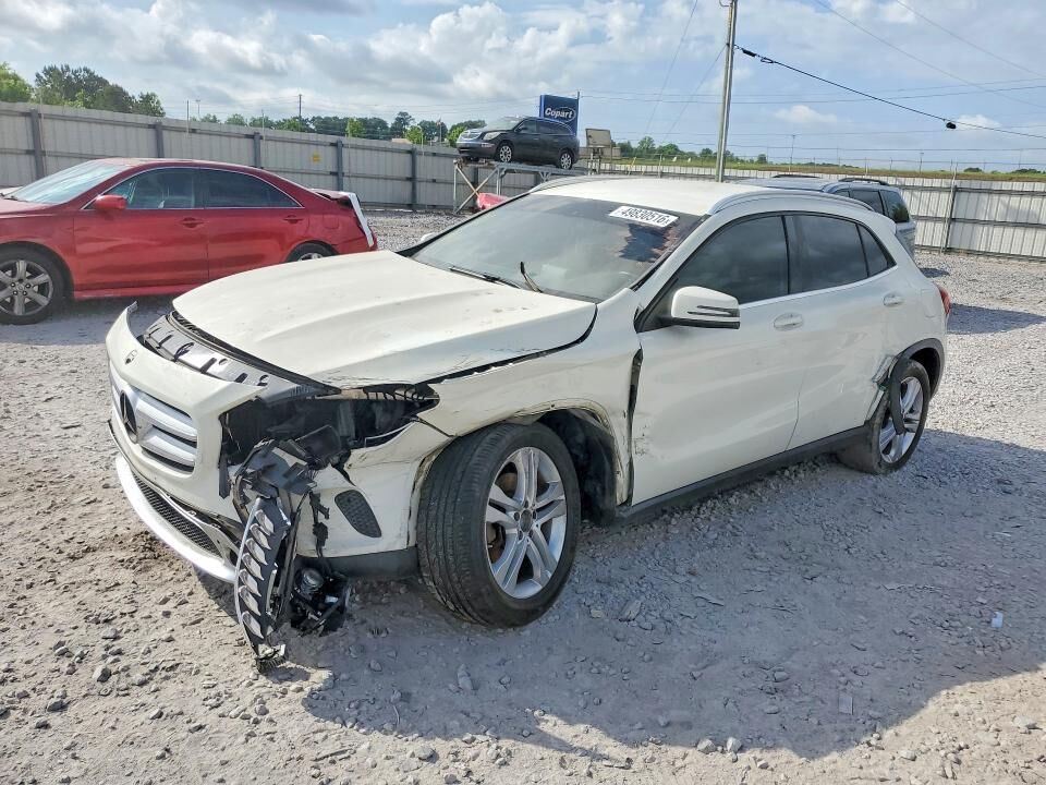 2015 MERCEDES-BENZ GLA-Class