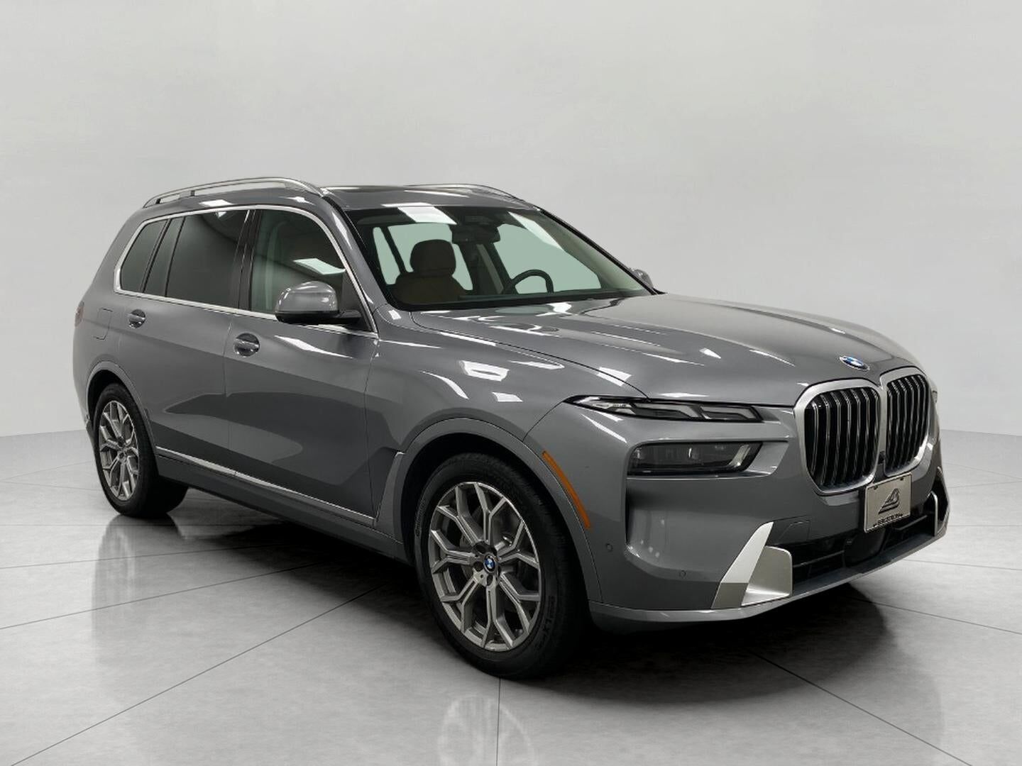 2023 BMW X7