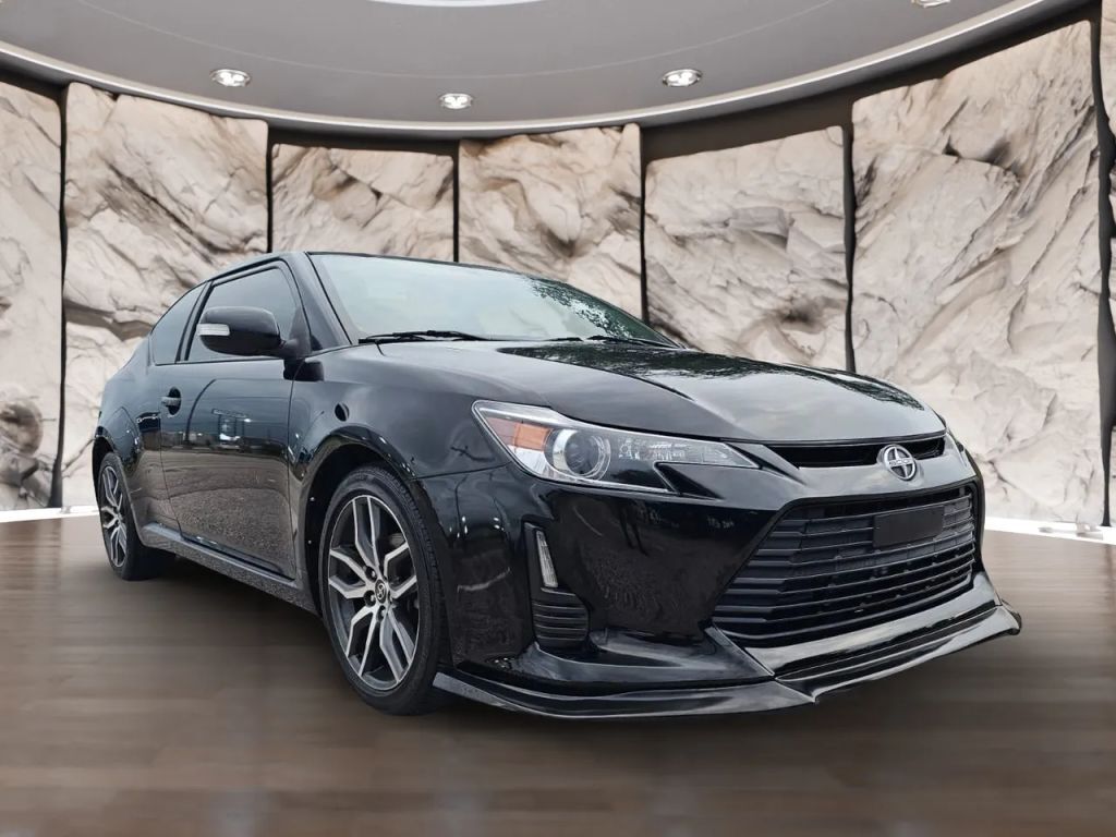 2016 TOYOTA SCION