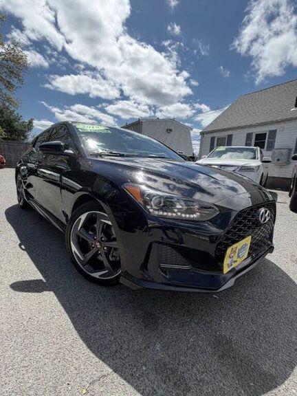 2019 HYUNDAI Veloster