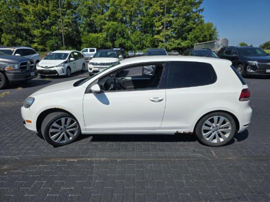 2012 VOLKSWAGEN Golf