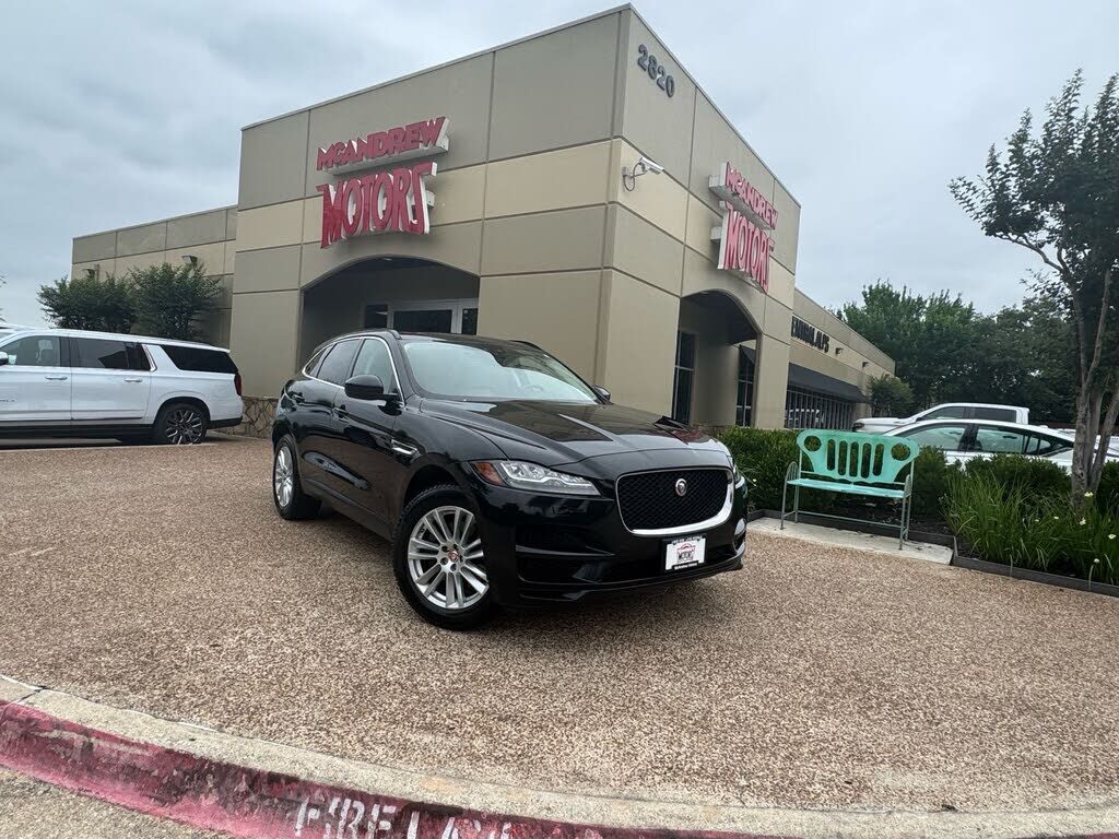 2017 JAGUAR F-Pace