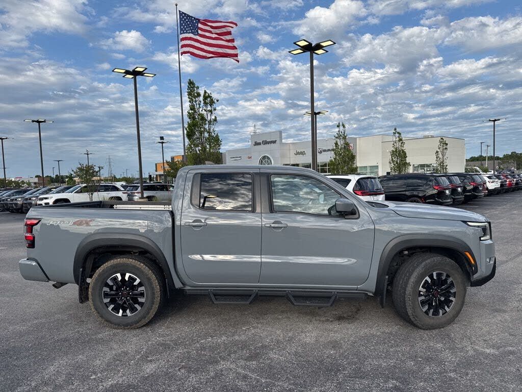 2023 NISSAN Frontier