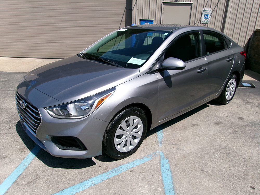 2022 HYUNDAI Accent