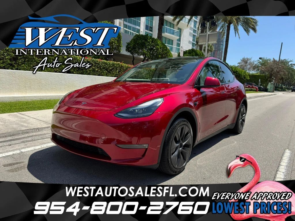 2025 TESLA Model Y
