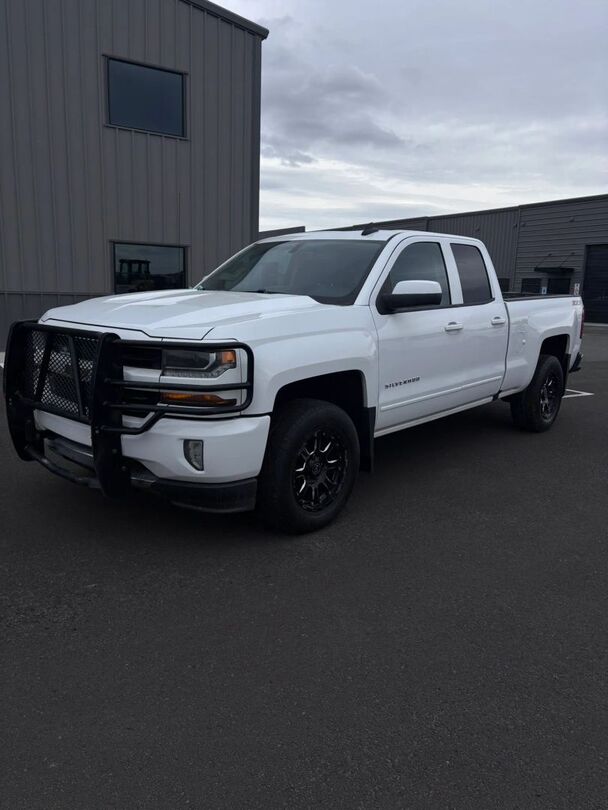 2017 CHEVROLET Silverado