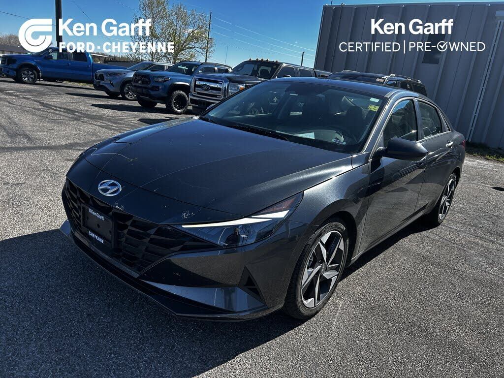2023 HYUNDAI Elantra