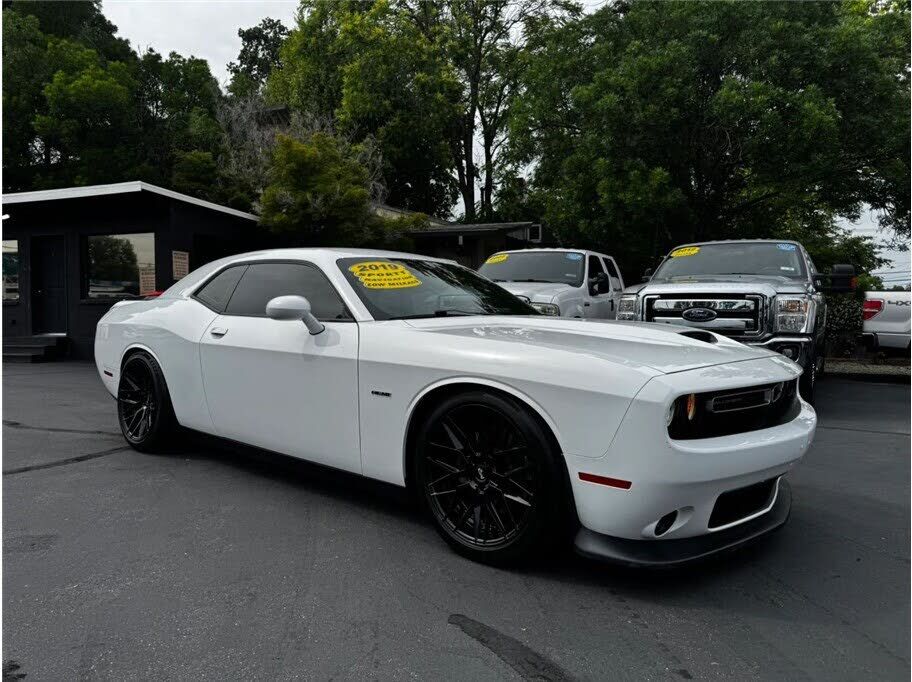 2019 DODGE Challenger