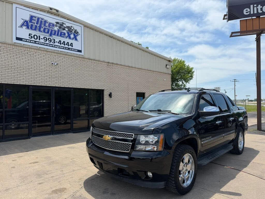 2013 CHEVROLET Avalanche