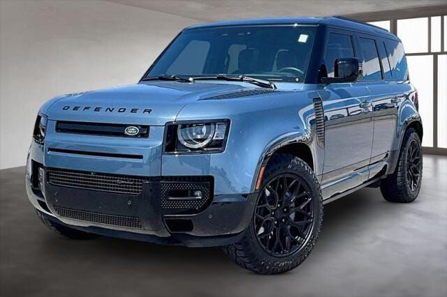 2023 LAND ROVER Defender