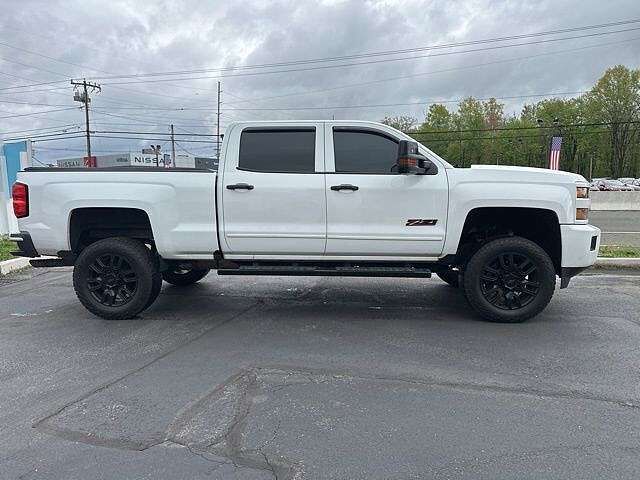 2017 CHEVROLET Silverado