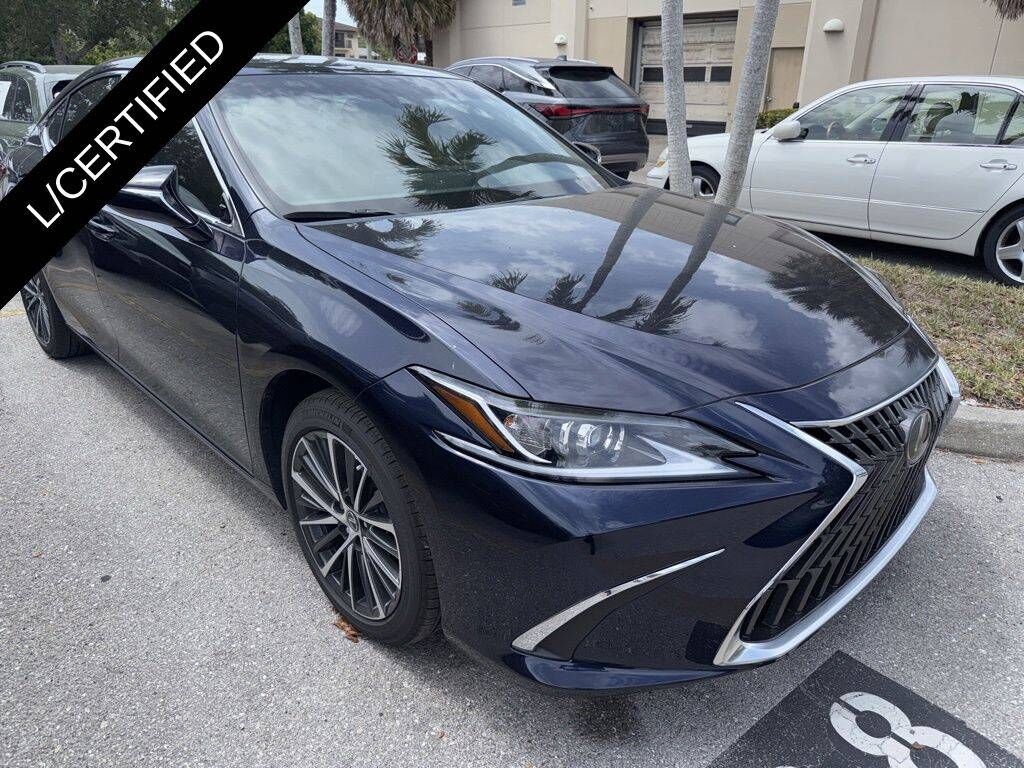 2025 LEXUS ES
